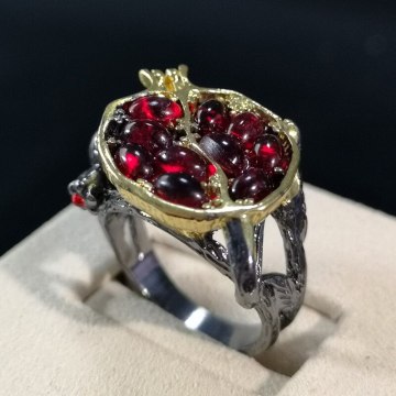 Retro Fruit Fresh Red Garnet Rings For Women Chain Pendientes Resin Stone Pomegranate Jewelry Ancient Anniversary Ring A4M268