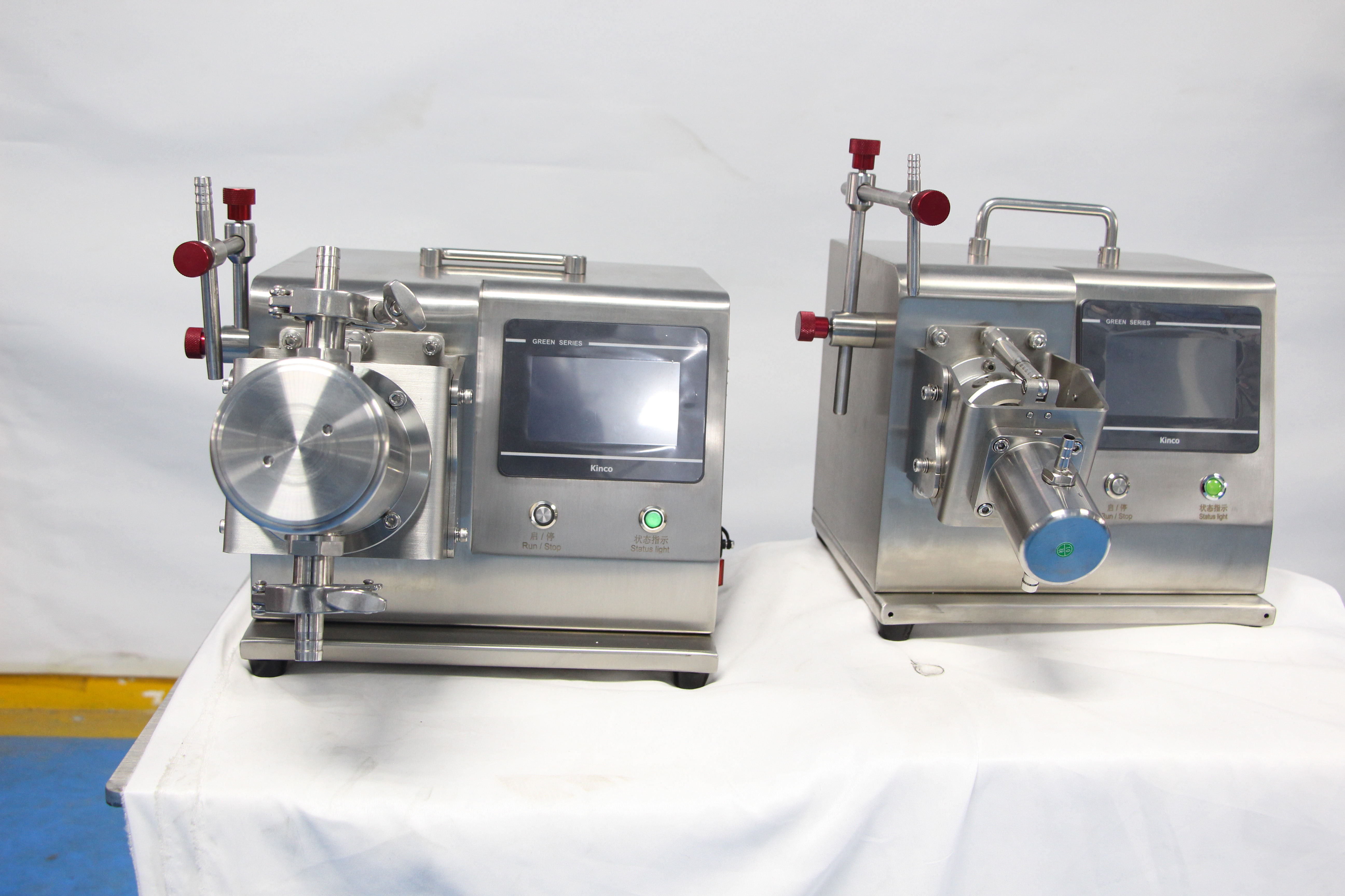 Ceramic pump filling machine