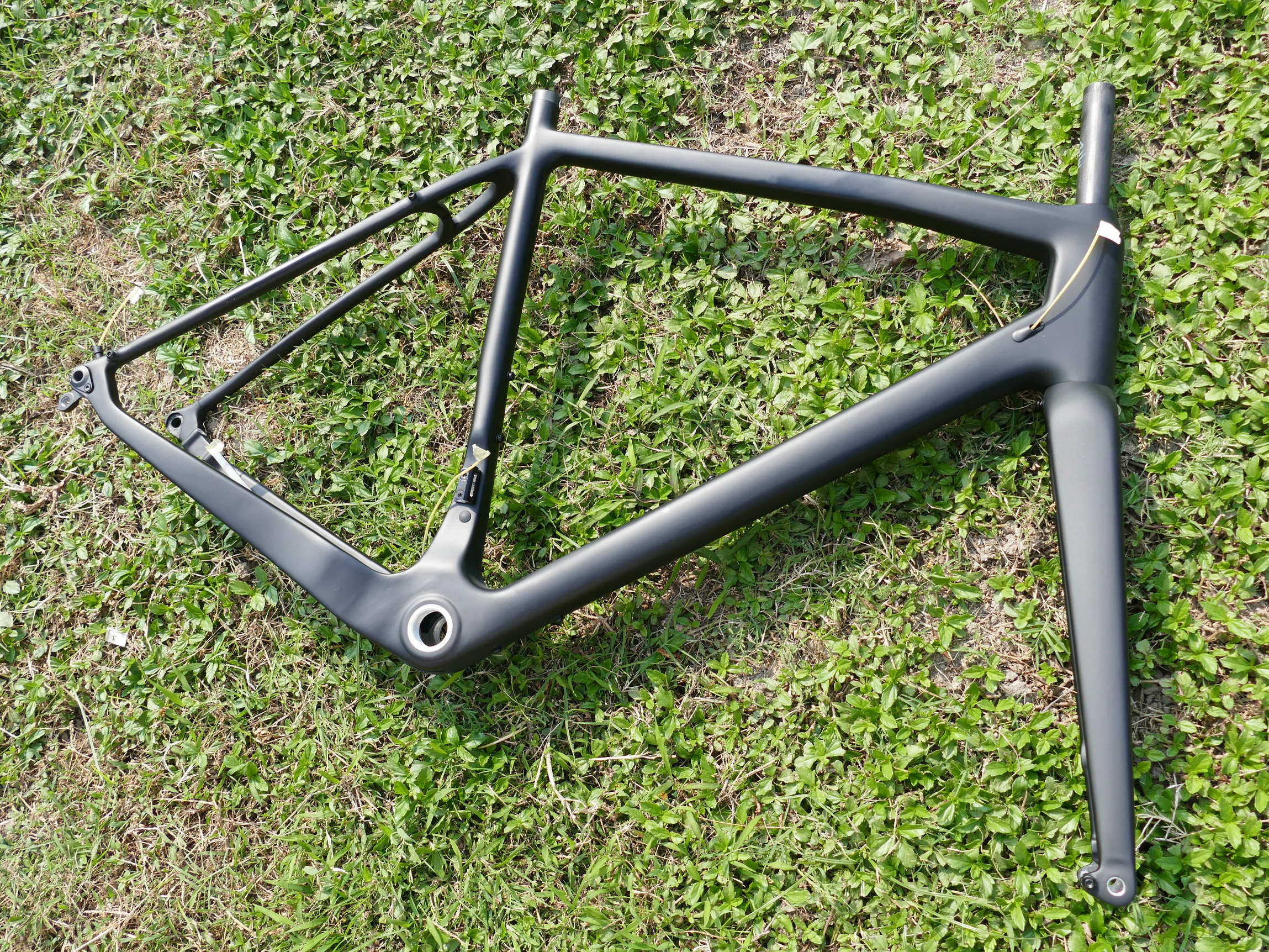 F2 Full Carbon UD Matt Gravel Bike Bicyce Thru Axle Frame Disc brake Fork 46cm, 49cm , 52cm, 54cm , 56cm , 58cm , 61cm