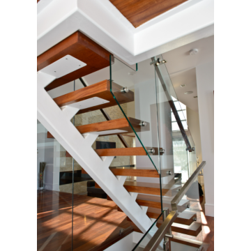 Indoor Wood Tread Mono Stringer Staircase