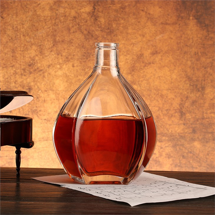 750ml Clear Glass Whiskey Bottles7705bd77 Ce82 40f6 8290 547cdb526b94 Jpg