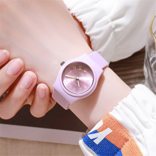 Silicone strap quartz watches for women and students