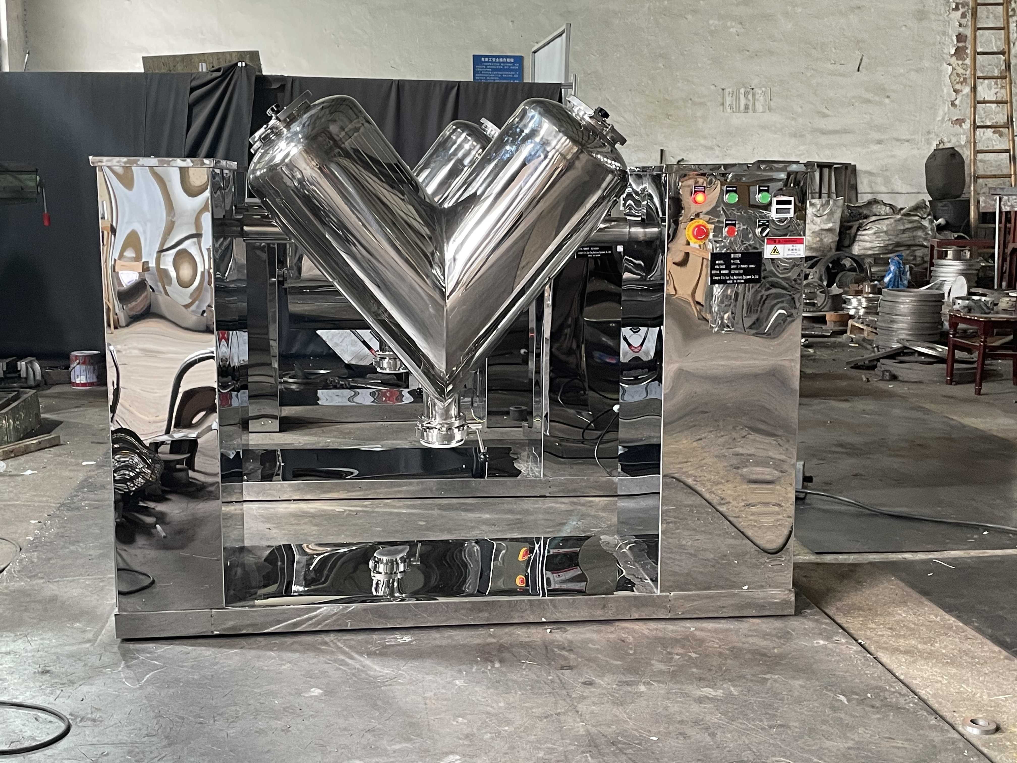Food granule mixing machine
