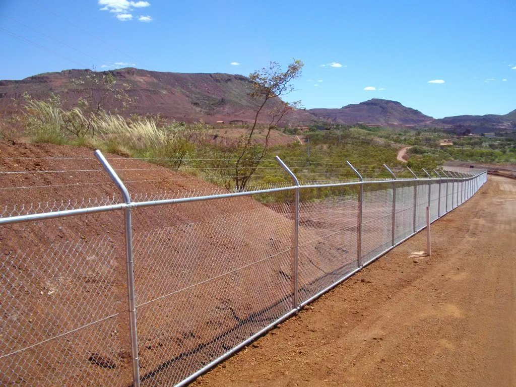 chain link fence (14)