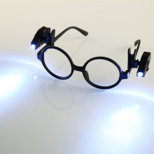 1/2pcs Flexible Book Reading Lights Night Light For Eyeglass and Tools Mini Lantern LED Eyeglass Lamp Clip On Universal Dropship