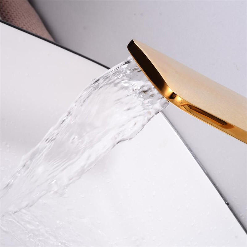 Tuqiu Basin Faucet Gold Bathroom Faucet In-Wall Black Waterfall Faucet Tap Basin Mixer Tap Set Combination Blanoir