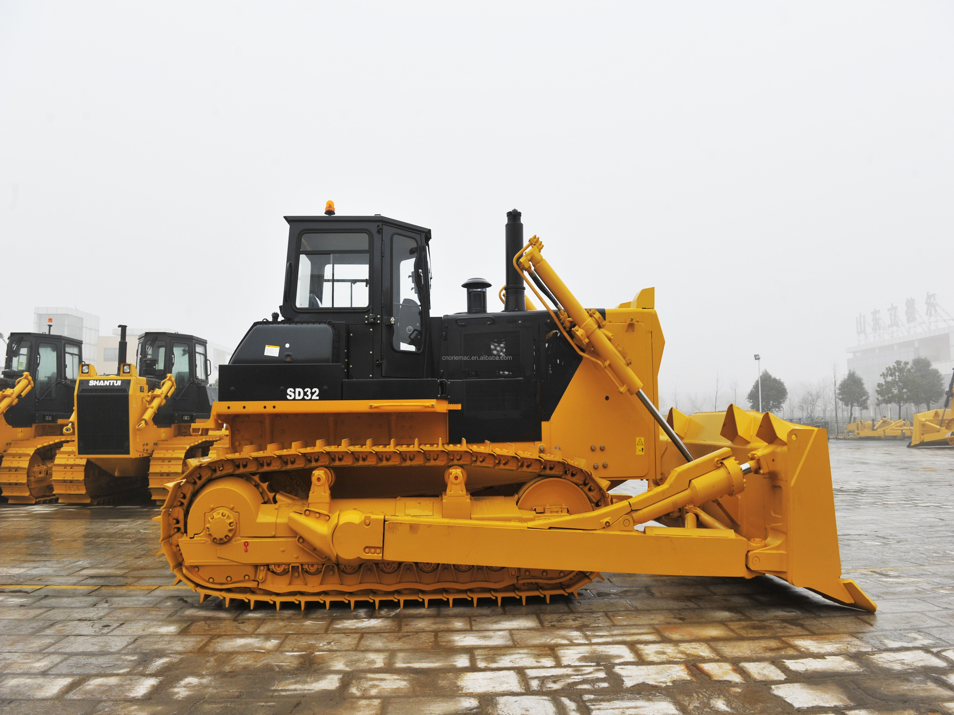 SHANTUI Rock bulldozer SD22W 220HP Crawler Dozer