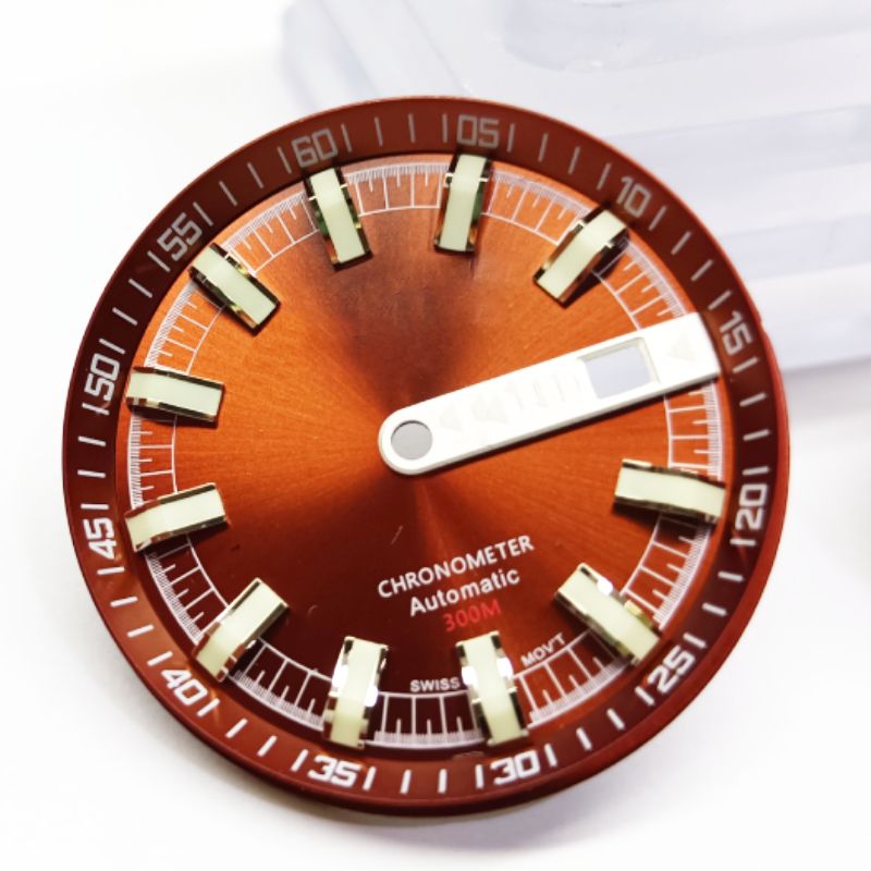 BGW9 lume applied index watch dial