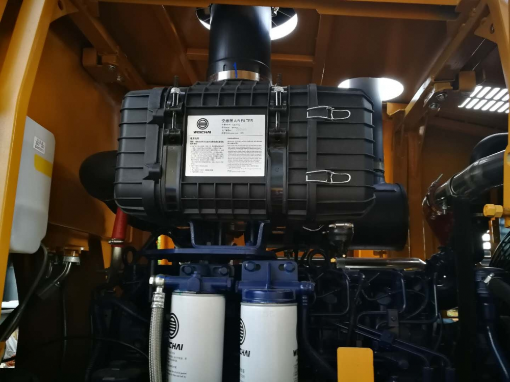 D6114 engine parts D17-002-40 LF9009 Oil filter