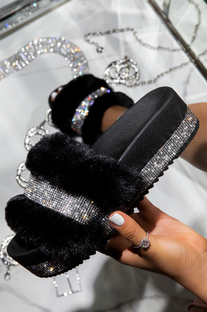 Luxury Designer Women Fur Rhinestone Slippers Platform Wedges Heel Solid Fluffy Furry Slides Outside Sexy Shoes Ladies Whosale