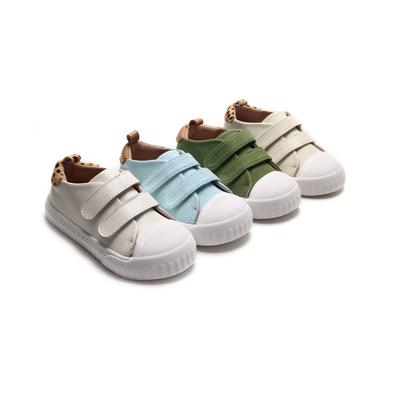 Canvas Shoes 