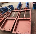 Manual actuated knife gate valve