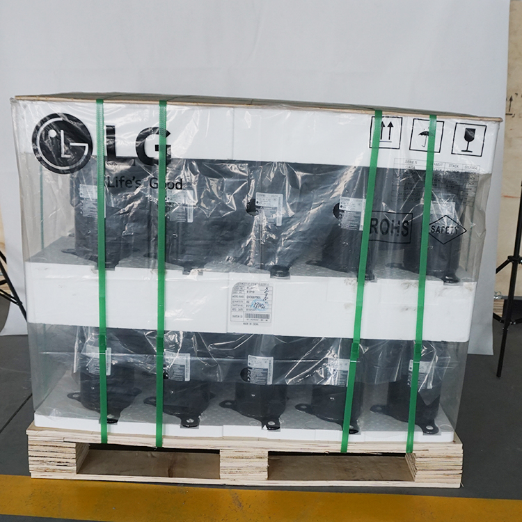 rotary compressor (18)