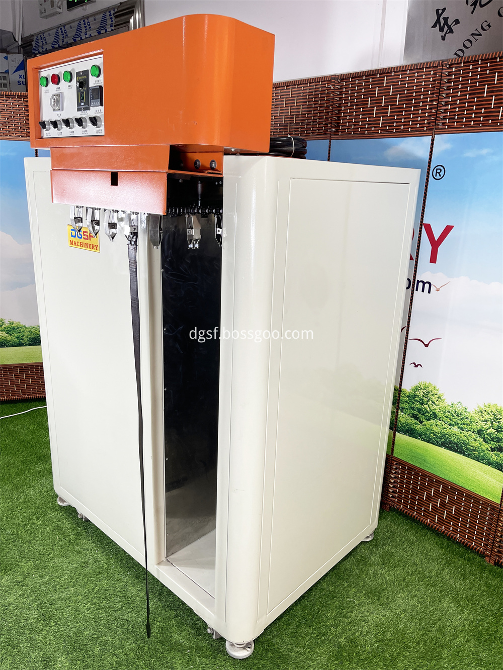 Rotary Type Nir Drying Machine For Leather Belt Edge Coloring Yf 171 3 Jpg