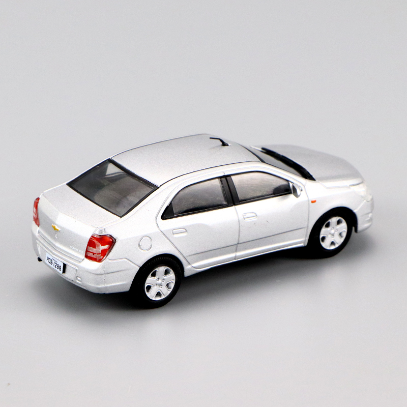 1:43 IXO CHEVROLET COBALT LTZ1.4 2011 DIECAST CAR MODEL COLLECTION TOYS RARE COLLECTION