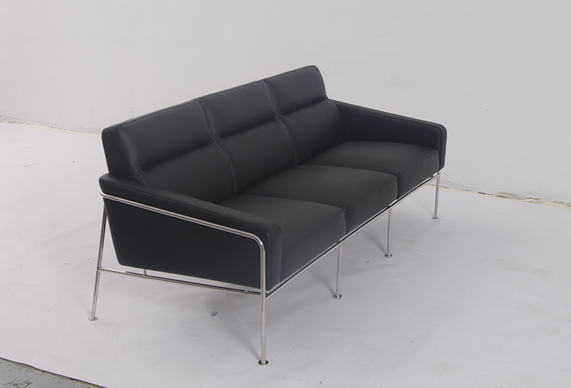 Series_3300_Leather_sofa