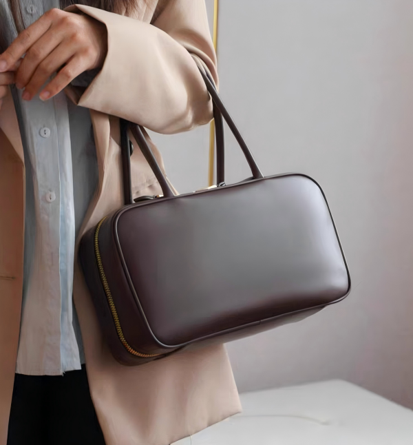 Stylish Retro Tote with Long Leather Handles