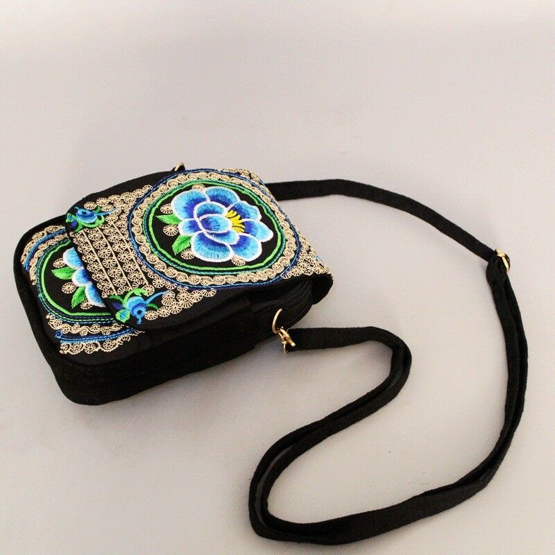 Women Embroidered Crossbody Bag Vintage Floral Cell-Phone Pouch Lady Ethnic Handbags Casual Travel Shoulder Bag For Female Girls