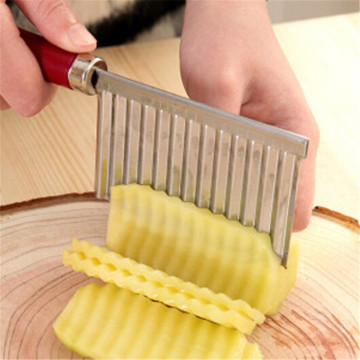 New Stainless Steel Potato Chip Slicer Dough Vegetable Fruit Crinkle Wavy Slicer Knife Potato Cutter Chopper French Fry Maker