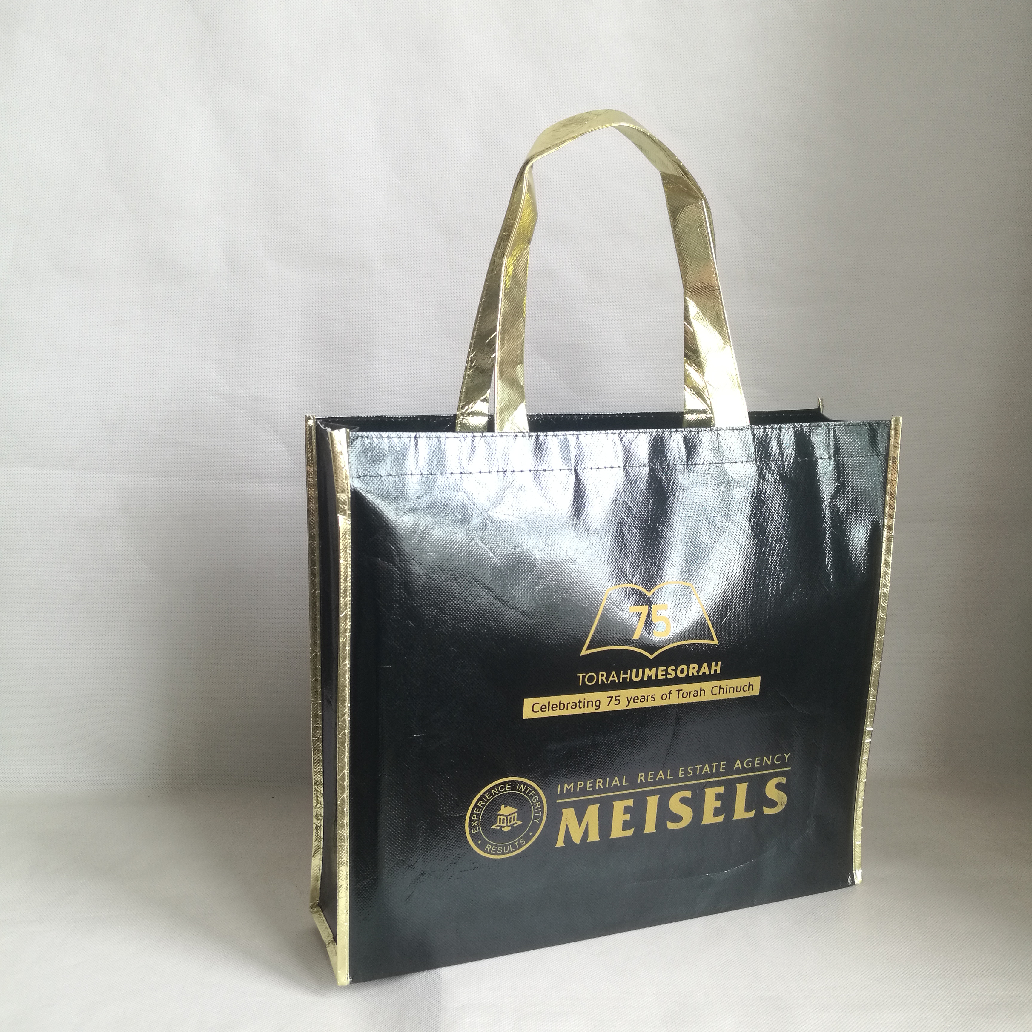 Manufacture 500pcs/lot promotional non woven fashion shopping bag with gold logo metallic black laser lamination tot bag