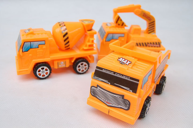 Plastic Child Educational Toys Baby Fans Pull Back Metal Car Excavator Truck Model Mixer Trucks Series Boys Birthday Gifts 2021
