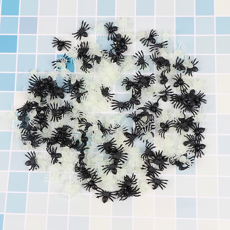 50/100/200Pcs Plastic Small Fake Spider Halloween Pranks Joking Toys Halloween Decorative Spiders Toys Novelty Realistic Props