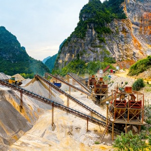 High Efficiency Crushing and Shaping Solutions for Limestone Aggregates Large Scale Mining Production