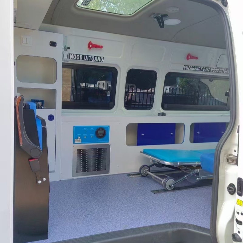 Middle door perspective