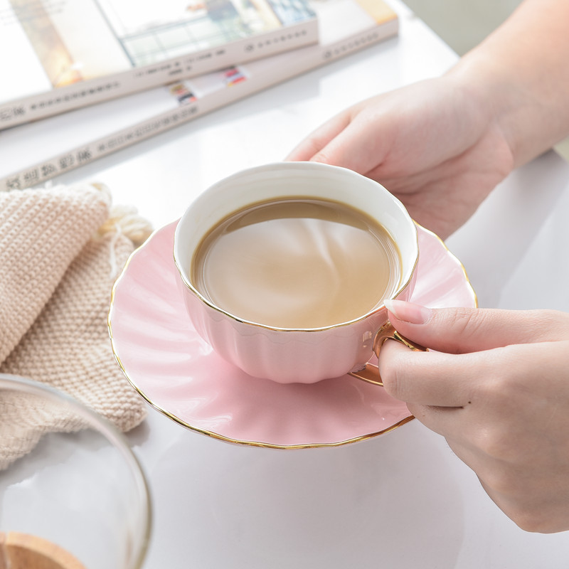 Pink Cute Creative Porcelain Cup and Saucer Ceramics Simple Tea Sets Modern Design Coffee Cups Tazas Para Cafe