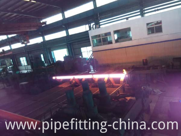 Seamless steel pipe production workshop
