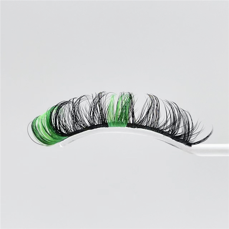 Russian Eyelashes With Color