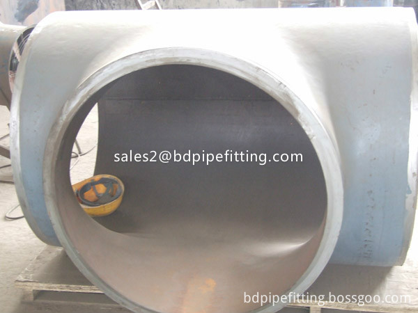 Alloy pipe fitting (589)