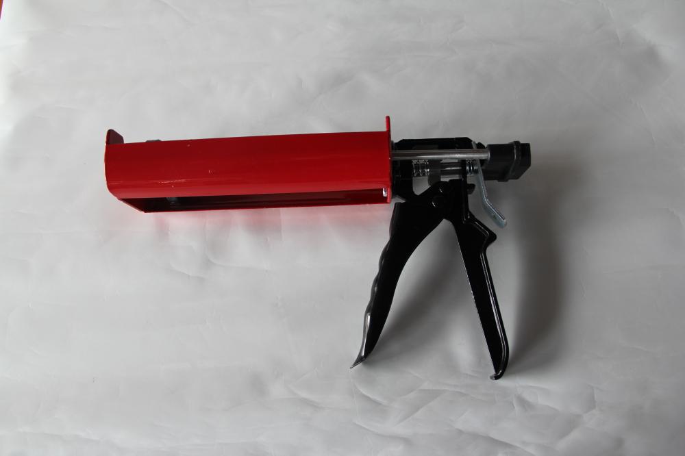 silicone gun caulking gun