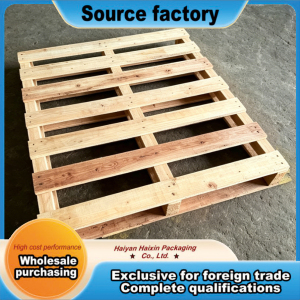 Stackable 80×80 Solid Wood Pallet