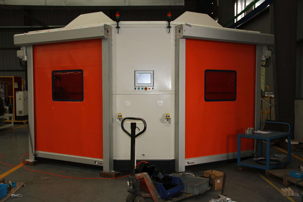 Project Robotic Welding Cell Rolling Up Door 4