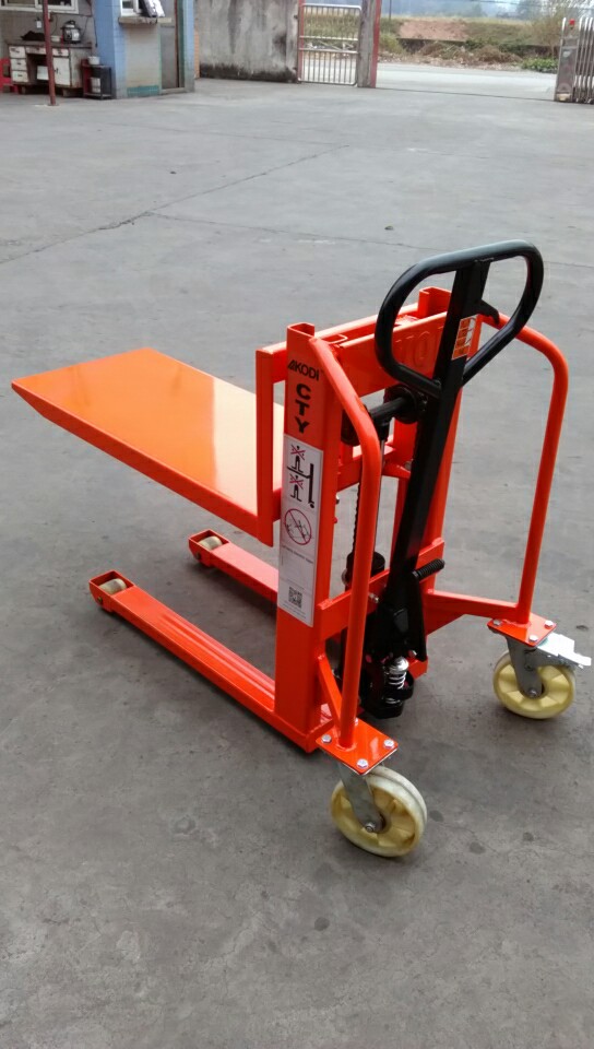 Manual Hydraulic Stacker