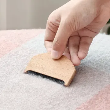 Beech Wood Lint Remover for Clothes Care