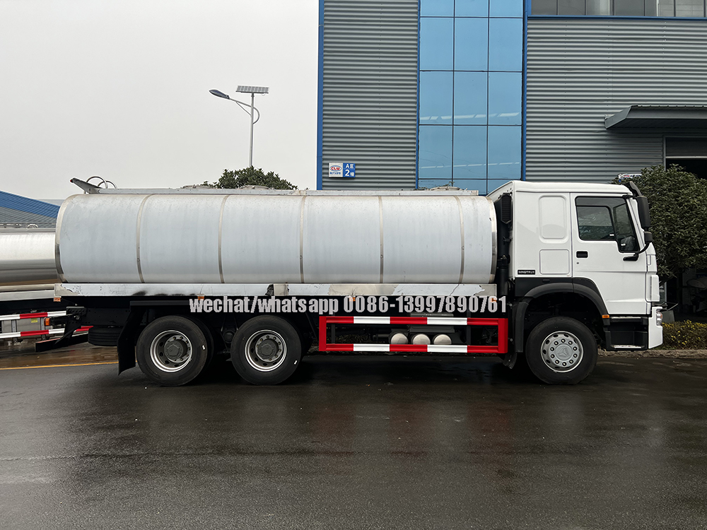 Dairy Farm Milk Tanker Truck Jpg