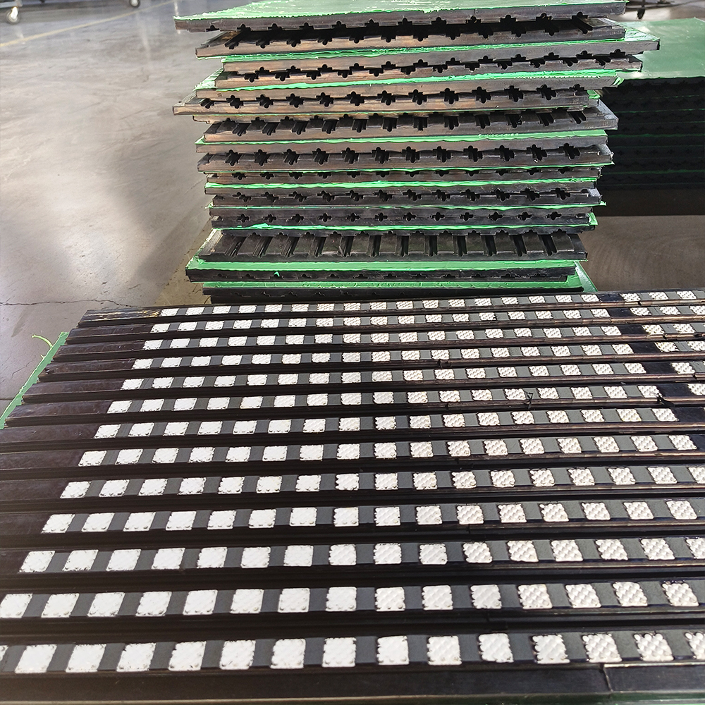 Ceramic rubber plate for drive pulley