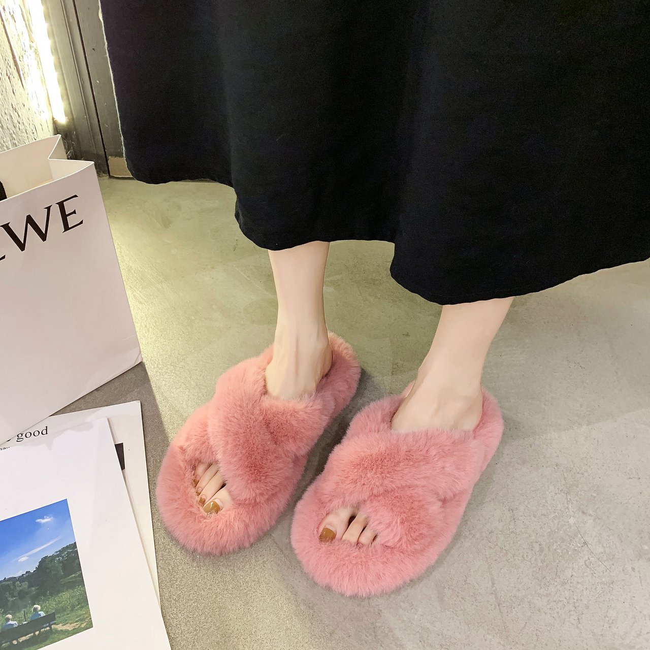 Winter House Women Fur Slippers Fashion Cross Band Warm Plush Ladies Fluffy Shoes Cozy Open Toe Indoor Fuzzy Slides For Girls