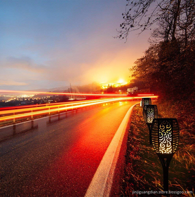 LED Solar Flame Garden Light