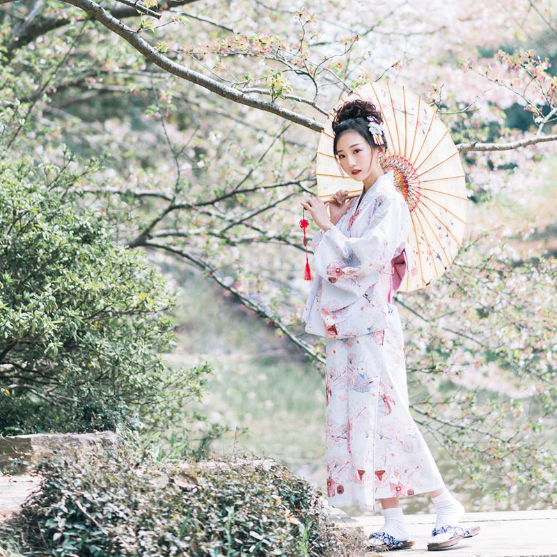 Women's Kimono Robe Traditional Japan Yukata Light pink Color flowers Prints Summer Dress Performing Wear Cosplay Clothing