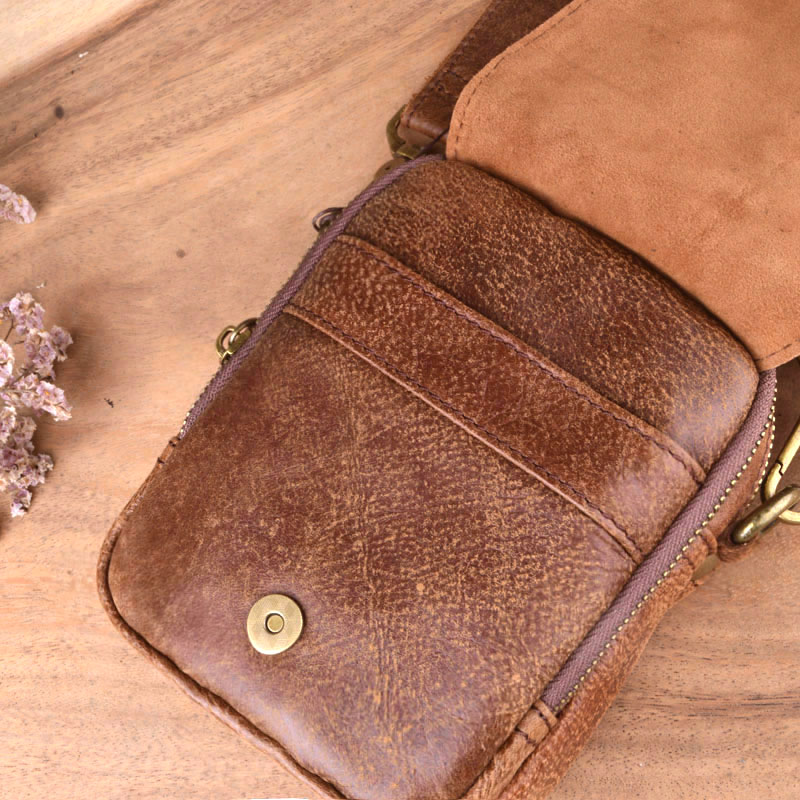 AETOO Casual cowhide leather messenger bag small shoulder bag men mini bag genuine leather summer flaps phone bags
