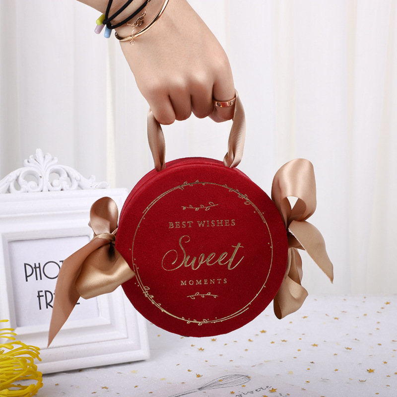 Round Box Ribbon Handle Jpg