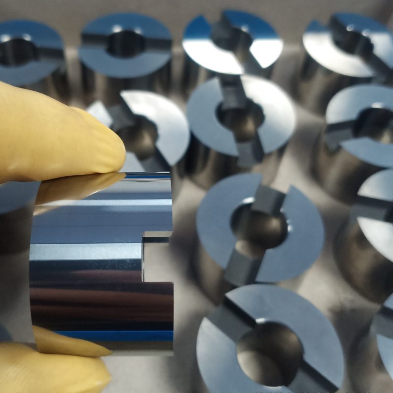 Mechanical track slider