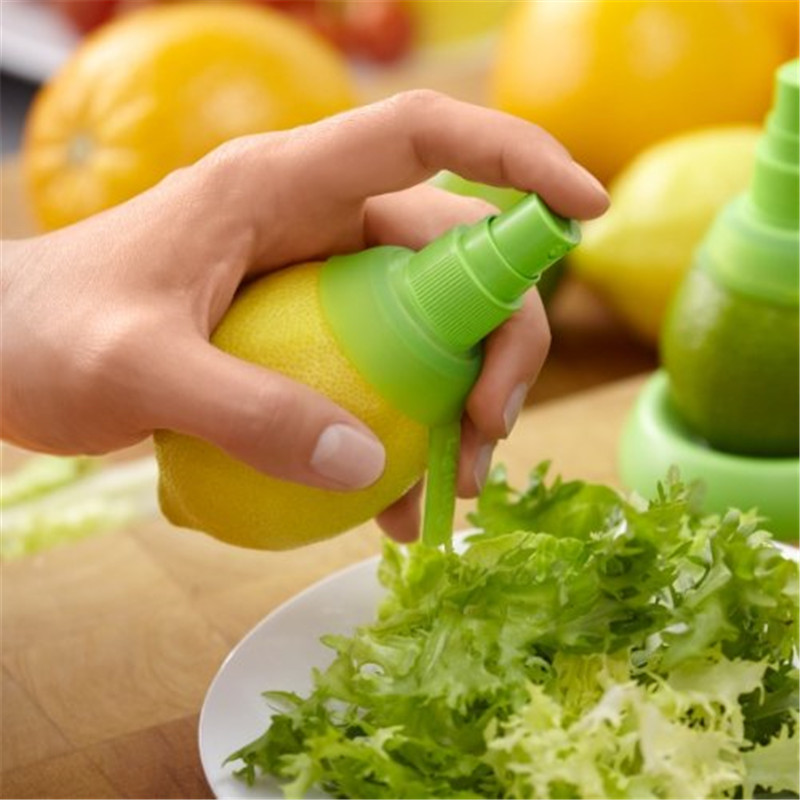 KONCO 2pcs Lemon Juice Sprayer, Manual Orange Juice Citrus Spray for fresh flavor, Lemon Squeezer for Salad, Kitchen Gadgets