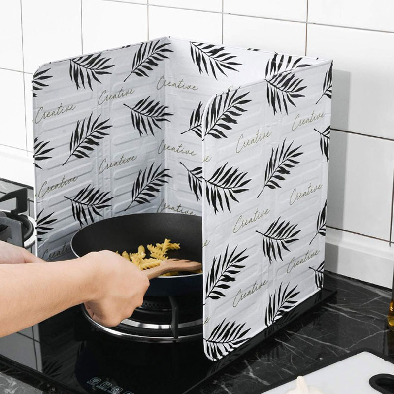 1pcs Kitchen Gadgets Oil Splash Screens Aluminum Plate Gas Stove Splash Deflector Home Kitchen Gadgets Specialty Tools