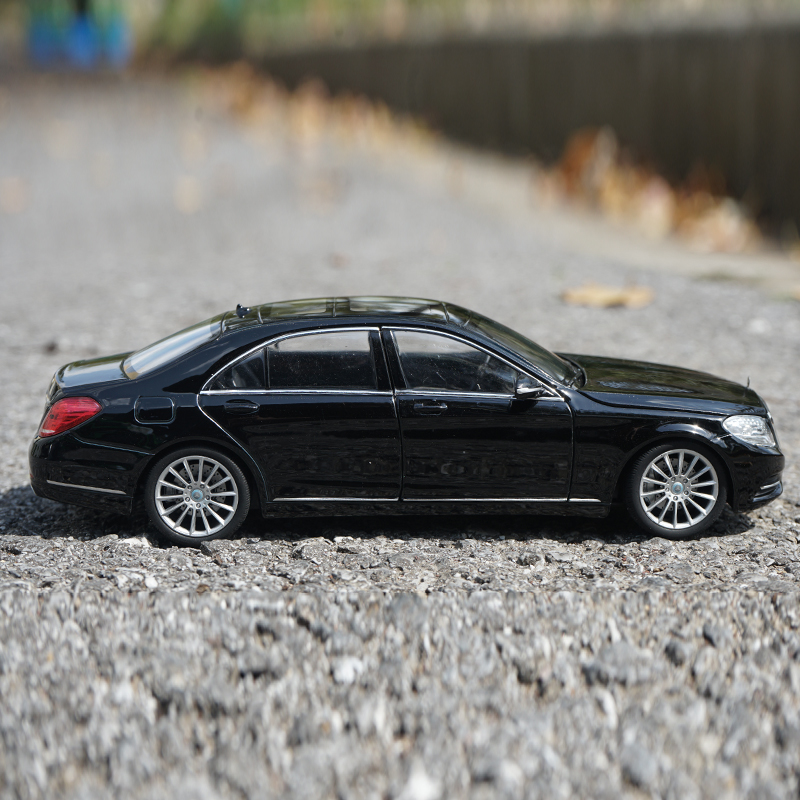 WELLY 1:24 Mercedes Benz Mercedes-Benz S-Class simulation alloy car model crafts decoration collection toy tools gift