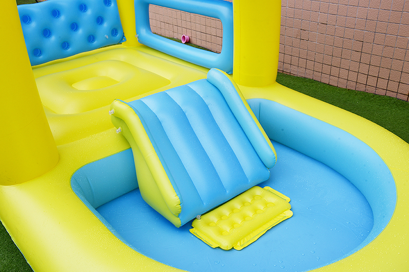  Jump Play Center Inflatable Bouncer Spray Inflatable pool