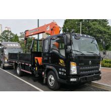 Light Cargo Truck 4 ton small mounted crane